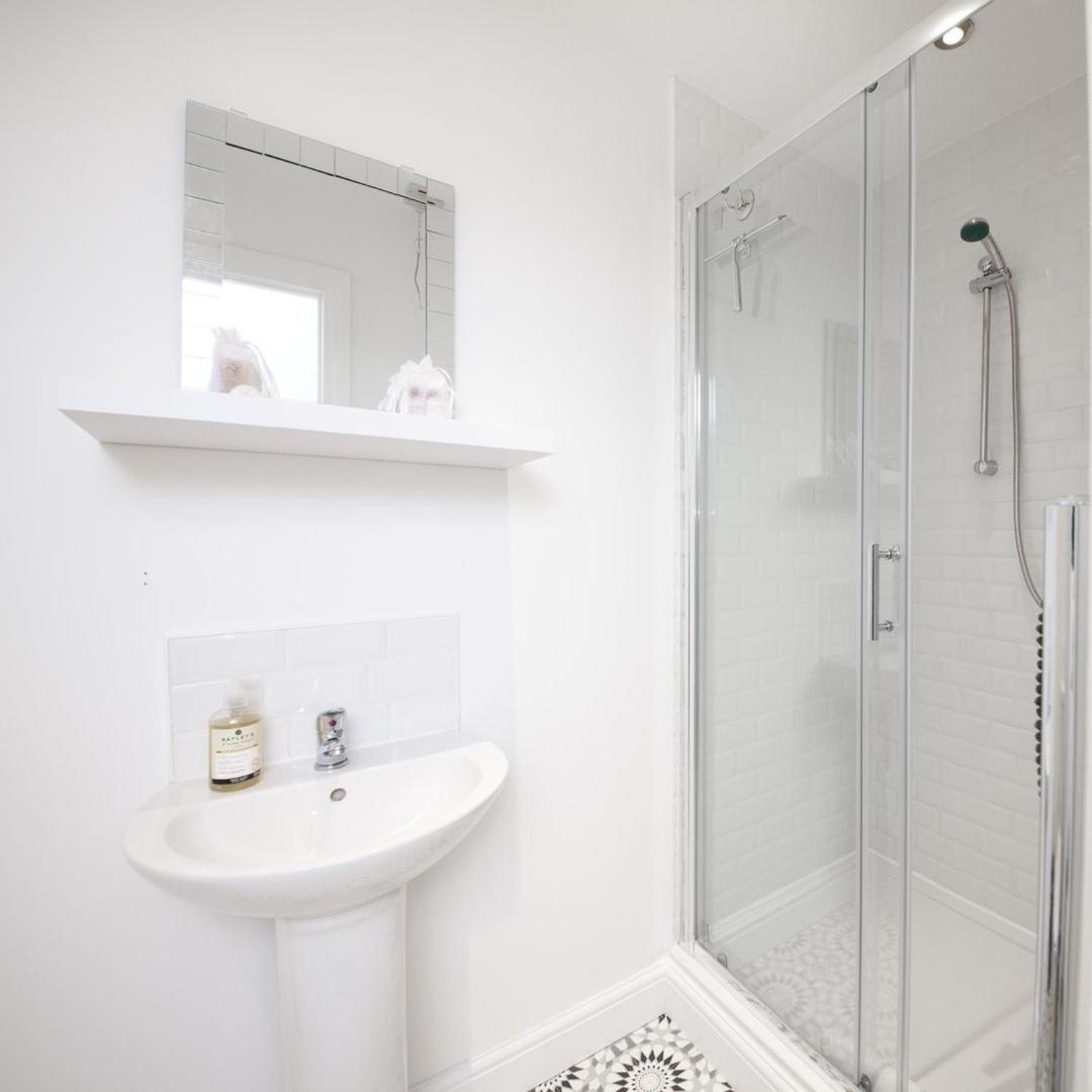 Guestready - Monochromatic Retreat Apartment Liverpool Luaran gambar